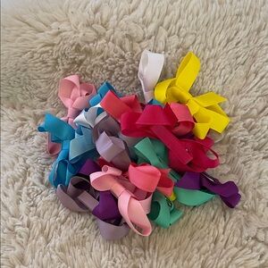 Colorful Hair Bow Set of 20 NWOT for a young lady